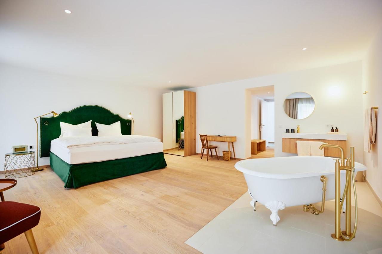 Boutiquehotel Zum Goldenen Hirschen Gmunden Esterno foto