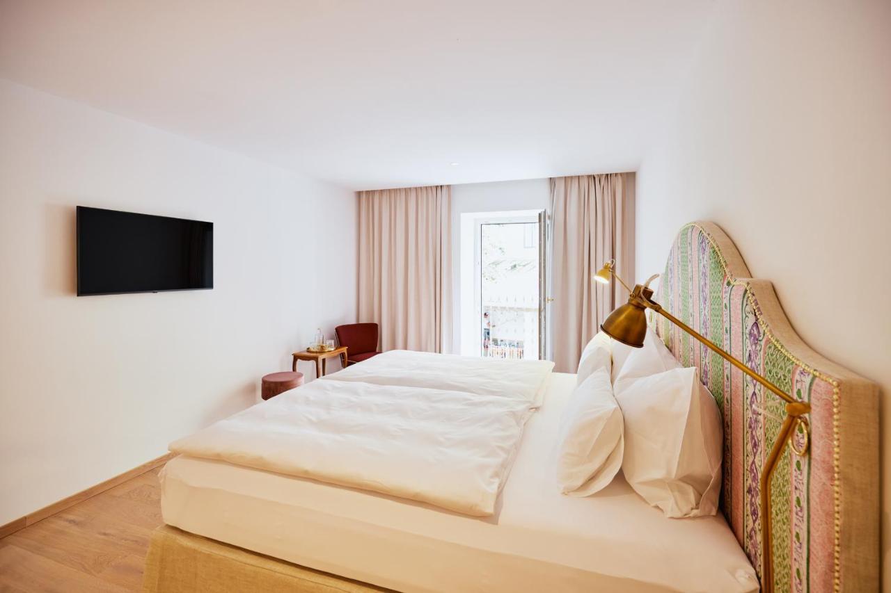 Boutiquehotel Zum Goldenen Hirschen Gmunden Esterno foto