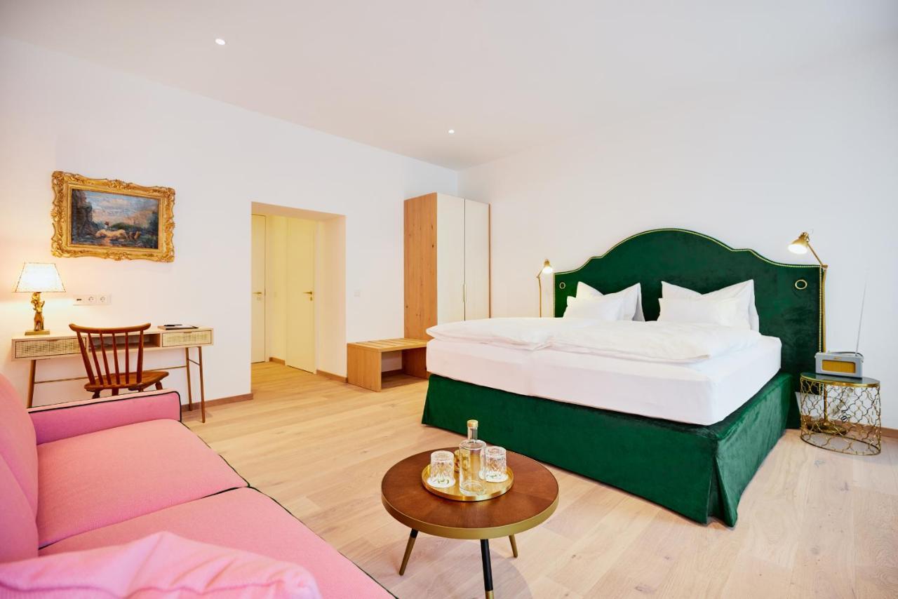 Boutiquehotel Zum Goldenen Hirschen Gmunden Esterno foto