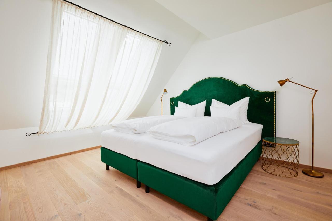 Boutiquehotel Zum Goldenen Hirschen Gmunden Esterno foto